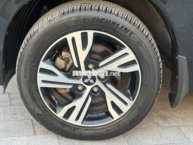 Mitsubishi Xpander 2020 Số sàn 91000 km Đen