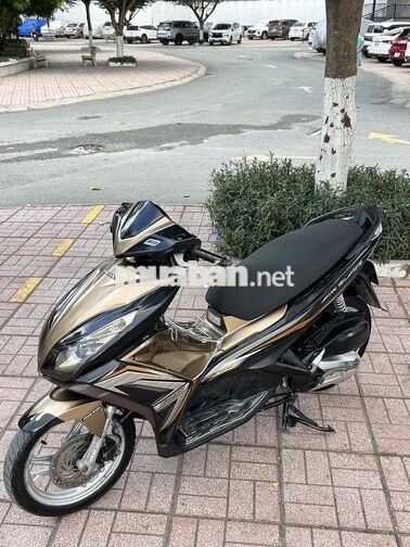 [HCMHonda Airblade 2013 Đen vàng máy bao êm ngon !
