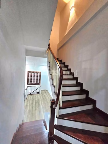 Bán nhà Ngọc Thuỵ, Bồ Đề, 35m2, 4 tầng, 4 phòng ngủ, đầy đủ nội thất