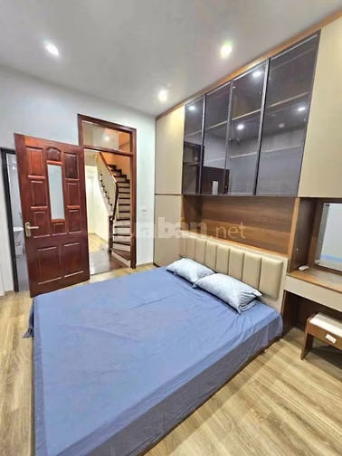 Bán nhà Ngọc Thuỵ, Bồ Đề, 35m2, 4 tầng, 4 phòng ngủ, đầy đủ nội thất
