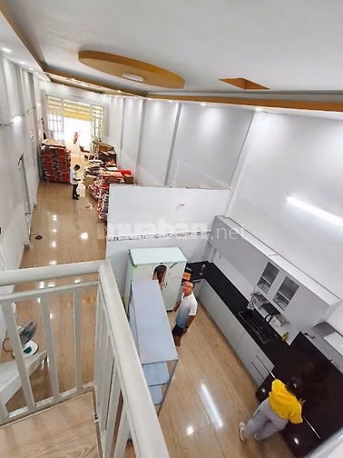 Cho thuê nhà ở nguyên căn, kho xưởng 193m2 ngay KDC Vĩnh Lộc giá rẻ
