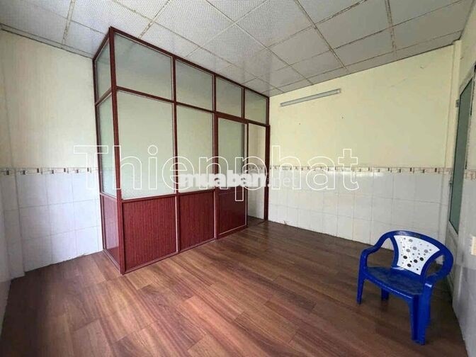 NC mặt tiền đường xe hơi thông thoáng gần lâm văn bền