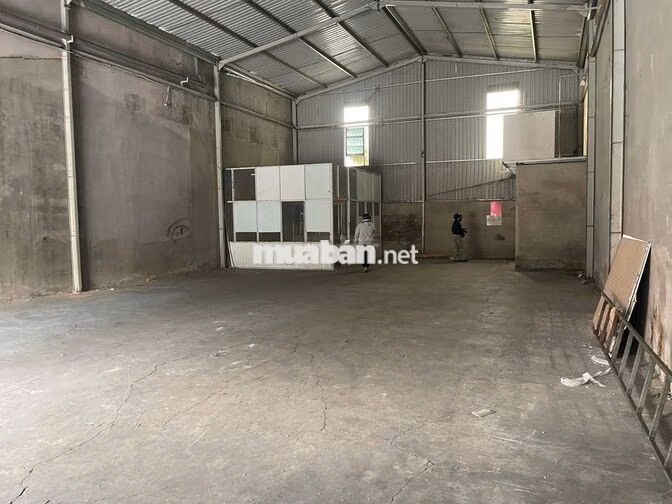 Cho thuê MB kho 10 x 20m, Gần KCN Sống thần, 19tr/ tháng