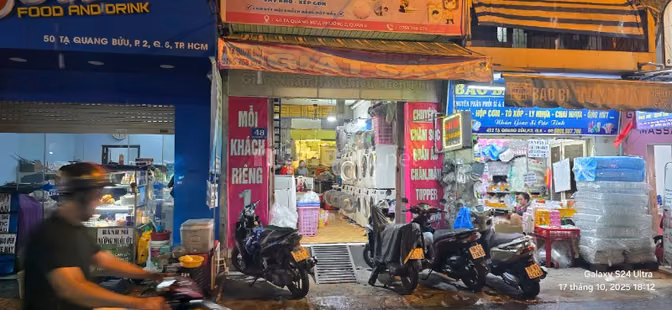 Em cần sang lại đứa con tinh thần của mình 