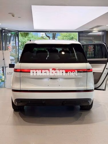 Volkswagen ID. ERA 9X SUV Điện 6 chỗ