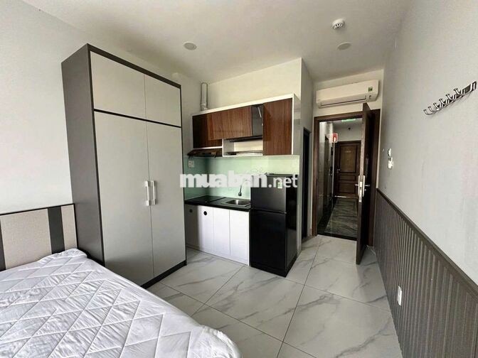 Studio ban công - Gần Lotte, đại học RMIT, Crescent Mall, Trung Sơn..