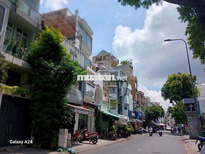 Hòa Hưng. Q10. 2 tầng 30m. Giá chỉ 4.55 Tỷ