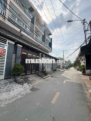 Cho Thuê nhà 2MT nguyên căn + Mặt bằng kho bãi Xưởng.