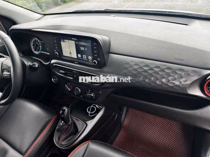 Hyundai i10 2021 Trắng