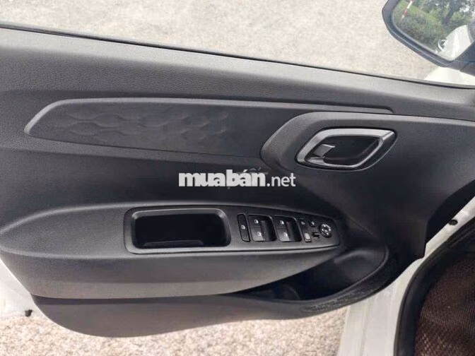 Hyundai i10 2021 Trắng