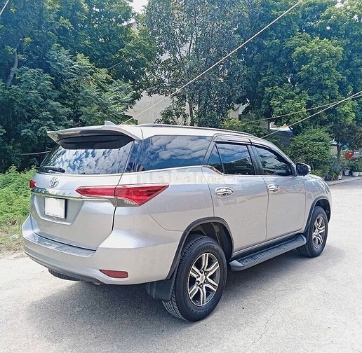 Toyota Fortuner cuối 2019 Xăng Tự động