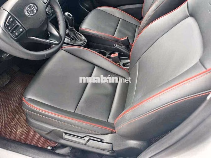 Hyundai i10 2021 Trắng