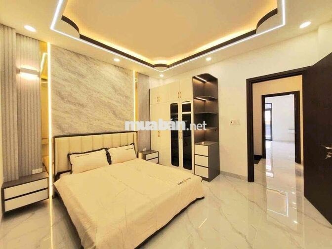 Cho Thuê Nhà Đẹp Như Hình DT 4x15 1Trệt 1Lửng 3Lầu 5Pn 5Wc Sân Thượng