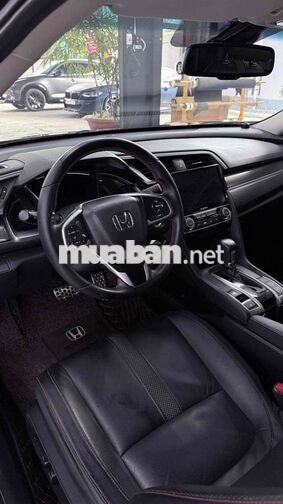 Honda Civic Rs 2021 Số tự động Đen 28000 km