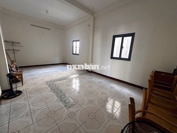 Cho thuê Nhà Mặt Tiền Dương Quản Hàm, Gò Vấp – 7,2x19m, trệt 3 lầu