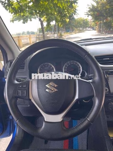 Bán xe suzuki swift sx 215AT đẹp zin suất sắc
