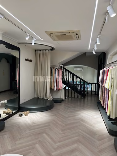 Cho thuê nhà đẹp Mặt Phố Tuệ Tĩnh 75m x5 tầng Kinh doanh đa dạng...