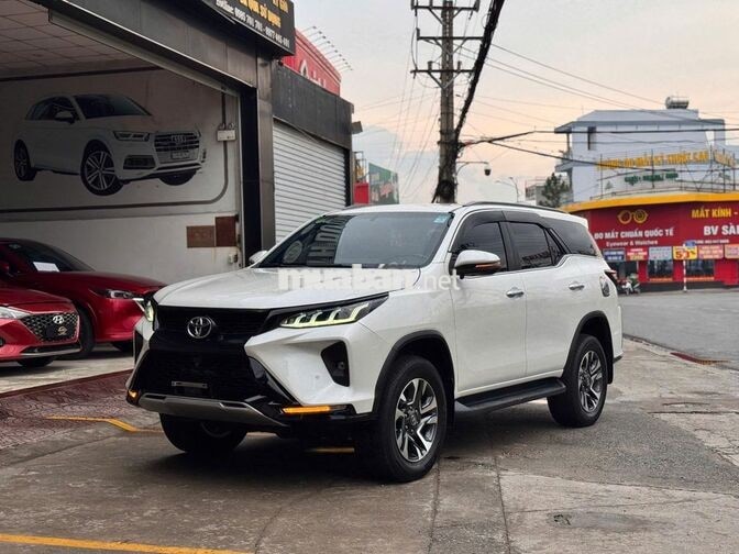 Toyota Fortuner Legender 2020 Trắng 97.000 km