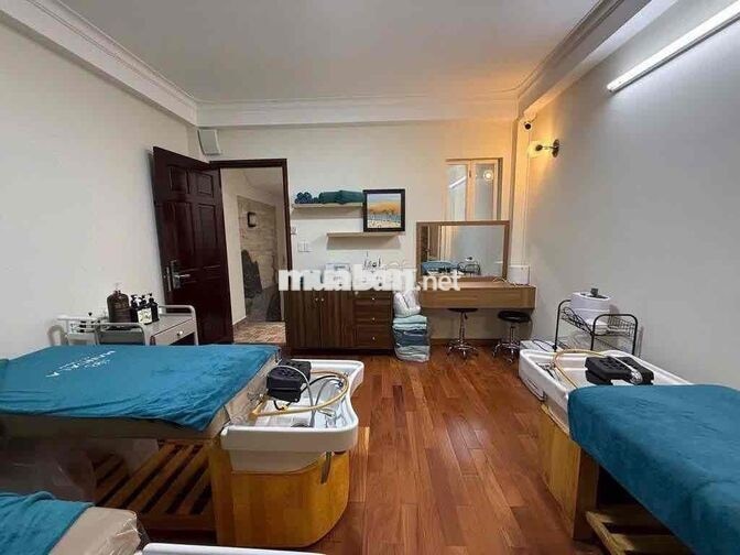 HOA SỨ PHÚ NHUẬN - mặt bằng spa / nha khoa / CF đẹp