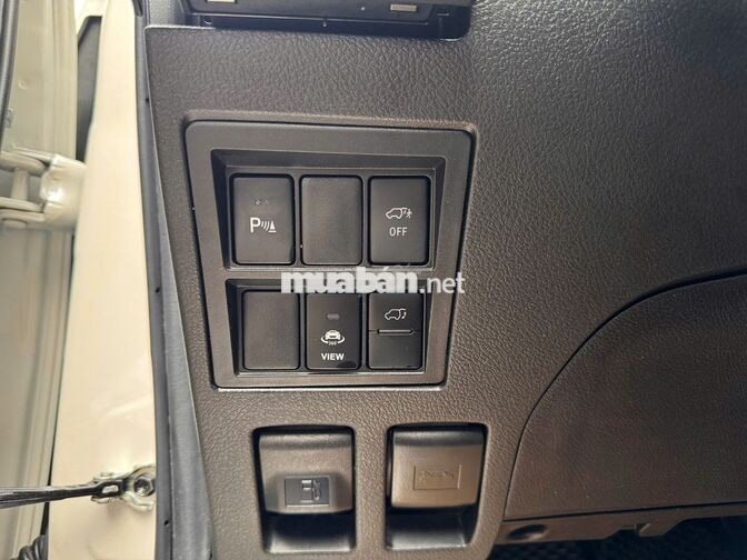 Toyota Fortuner Legender 2020 Trắng 97.000 km