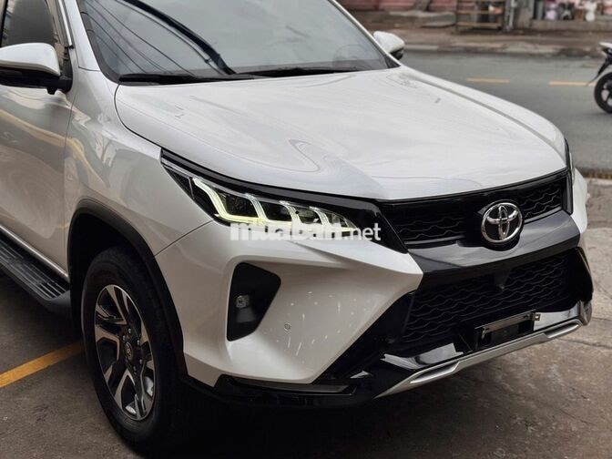 Toyota Fortuner Legender 2020 Trắng 97.000 km