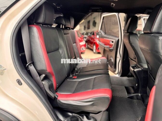 Toyota Fortuner Legender 2020 Trắng 97.000 km