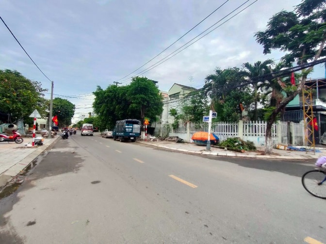 CHO THUÊ ĐẤT- LÔ GÓC 172M2 VÕ DUY NINH & NAM THỌ 2 – GẦN BIỂN SƠN TRÀ