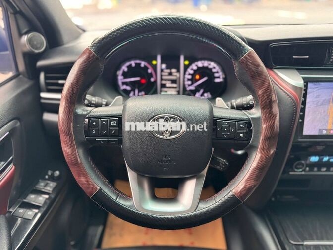 Toyota Fortuner Legender 2020 Trắng 97.000 km