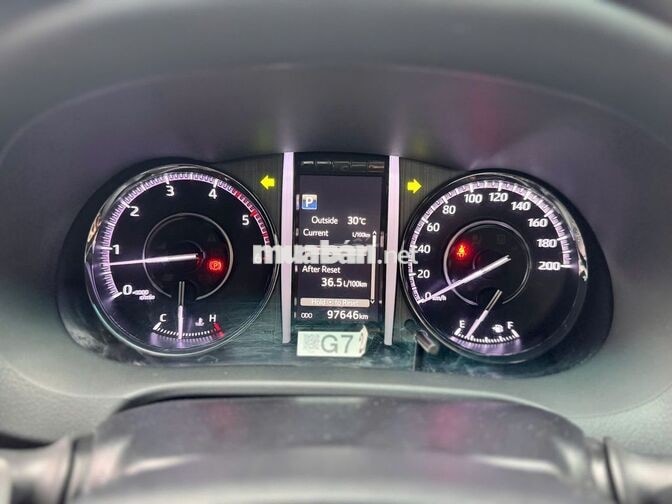 Toyota Fortuner Legender 2020 Trắng 97.000 km