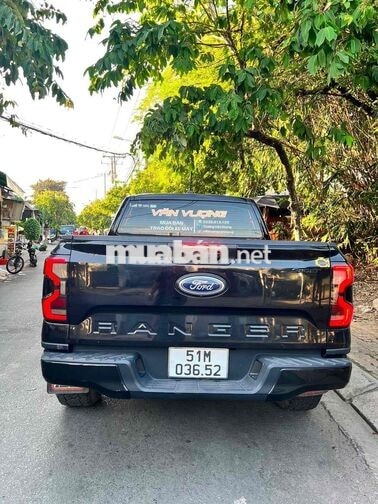 Ford Ranger XLS 2025 Tự động Đen Việt Nam