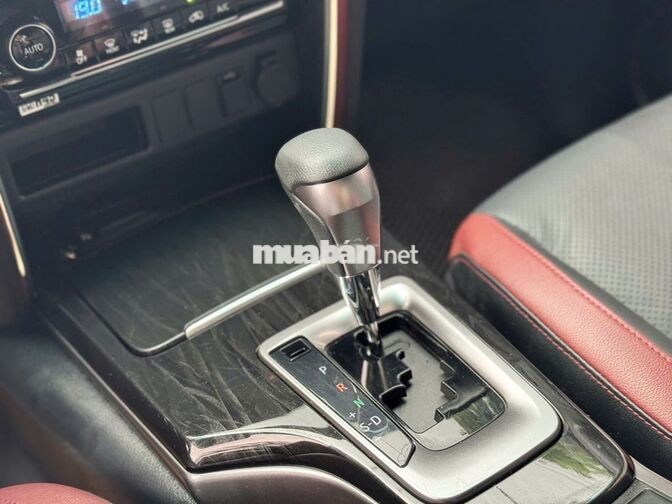 Toyota Fortuner Legender 2020 Trắng 97.000 km