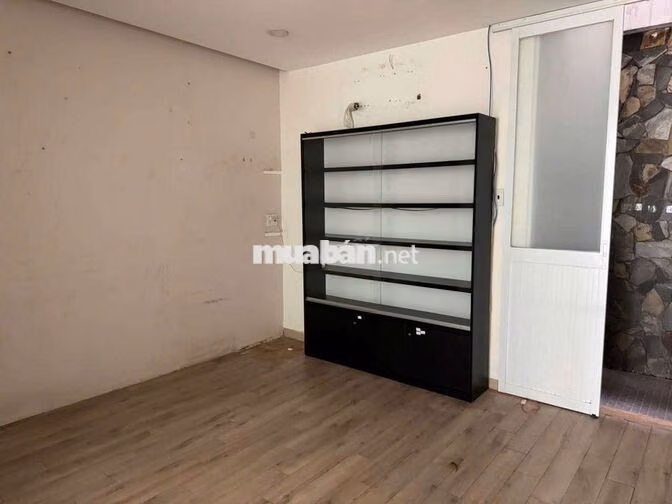 cho thuê nhà đẹp mặt tiền Hoàng Dư Khương, phường 12, Q10