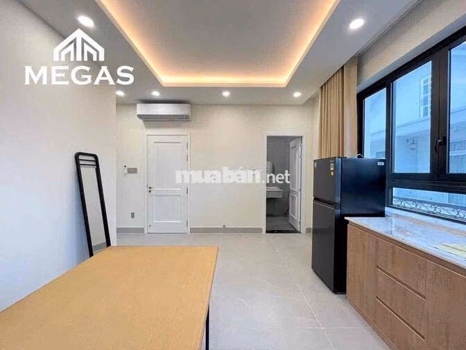 🏠 CĂN HỘ 1 PHÒNG NGỦ BANCOL RỘNG 50m2, THOÁNG MÁT NGAY TẠI QUẬN 10 🏠🏠