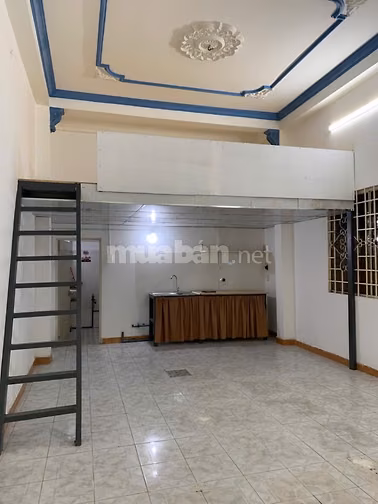Cho thuê nhà đường Đồng Xoài gần chợ Hoàng Hoa Thám Tân Bình