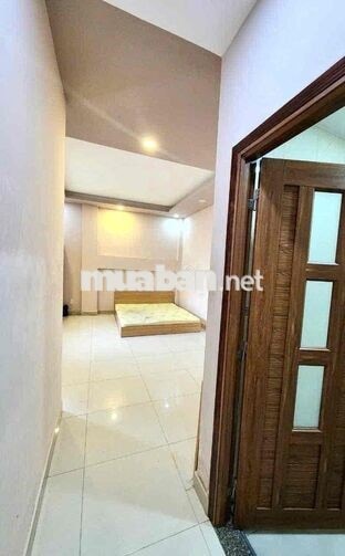 NGAY ĐẠI HỌC CÔNG THƯƠNG - GIÁ RẺ PHÒNG ĐẸP