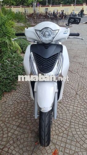 Honda SH 150 Trắng