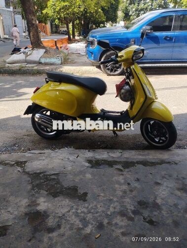 Piaggio Vespa 2025 Vàng 175cc 1173 km