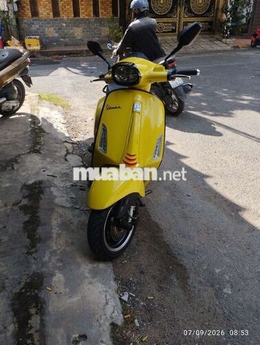 Piaggio Vespa 2025 Vàng 175cc 1173 km