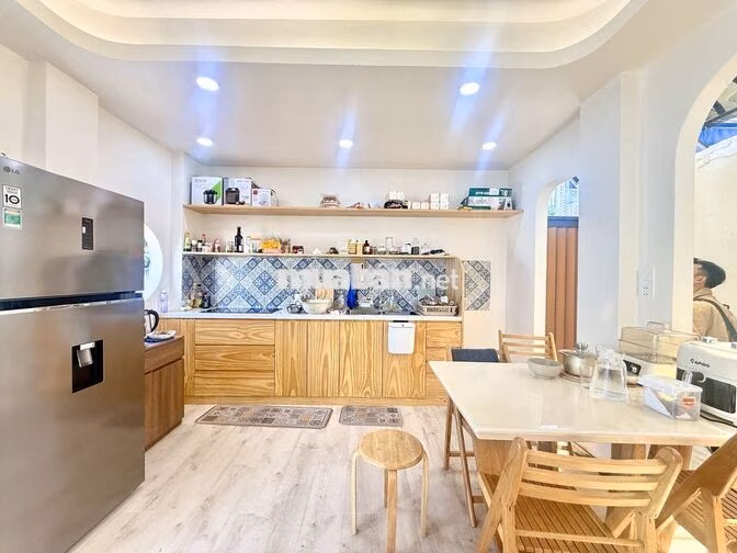 CHO THUÊ NHÀ PHÍA BẮC 4 PHÒNG NGỦ FULL NỘI THẤT GIÁ 25 TRIỆU/THÁNG