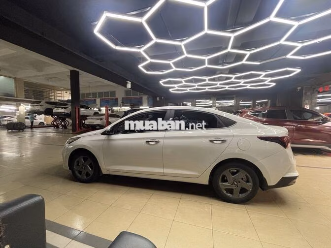 Hyundai Accent 2022 Trắng 5 vạn