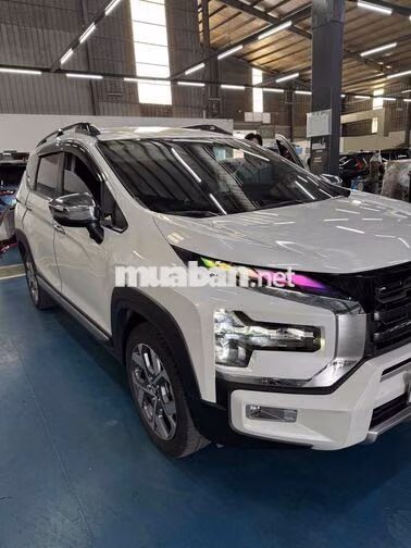 Mitsubishi Xpander Cross 2025 Trắng 7 chỗ
