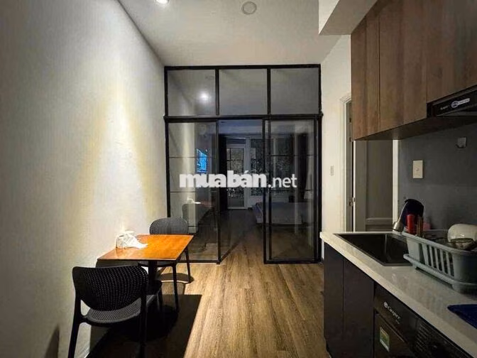 STUDIO - FULL NỘI THẤT - TÁCH BẾP - MỚI XÂY - NGAY CÔNG VIÊN LÀNG HOA