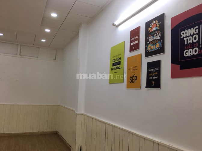 Cho thuê văn phòng Nguyễn Văn Thủ, 30m2, giá 7,5tr/ tháng.