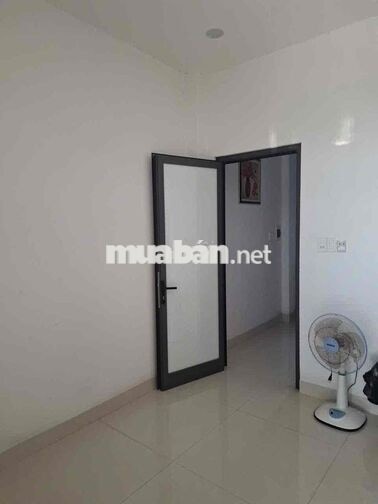 NHÀ 3 MÊ ĐÚC CHÍNH CHỦ Ở BÁN NHÀ ĐƯỜNG CHÍNH HỮU