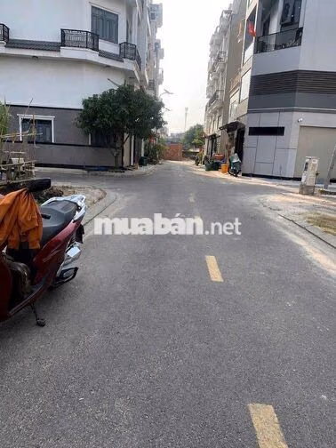 CHO THUÊ NHÀ NC ĐƯỜNG 18B (MÃ LÒ) - BÌNH TÂN - 10TRIEU- 2PN - HẺM XH