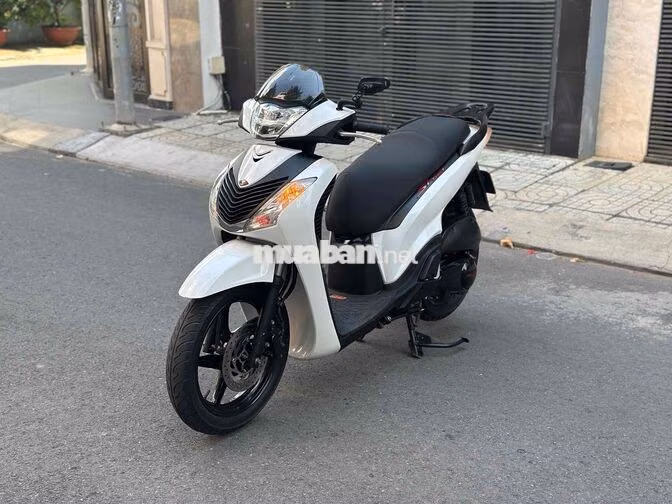 Honda SH 150cc ĐK 2015 lên full dàn áo ý khoá SMK
