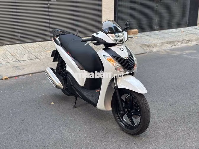 Honda SH 150cc ĐK 2015 lên full dàn áo ý khoá SMK