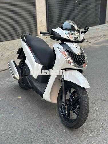 Honda SH 150cc ĐK 2015 lên full dàn áo ý khoá SMK