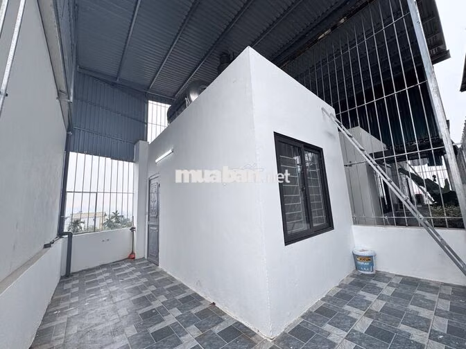 Cho thuê nhà 4 tầng cạnh sân bóng xóm Đồng Xã, Chương Mỹ