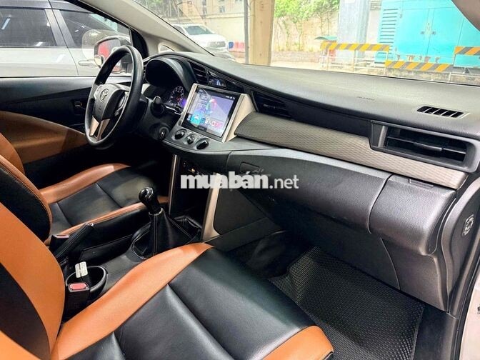 Bán Innova E số sàn 2017 bạc 152.000km-Giá còn bớt